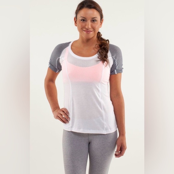 lululemon athletica Tops - Lululemon Puri Tee Short Sleeve